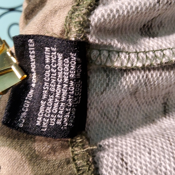 Camo Jogger Pants - Picture 4 of 5